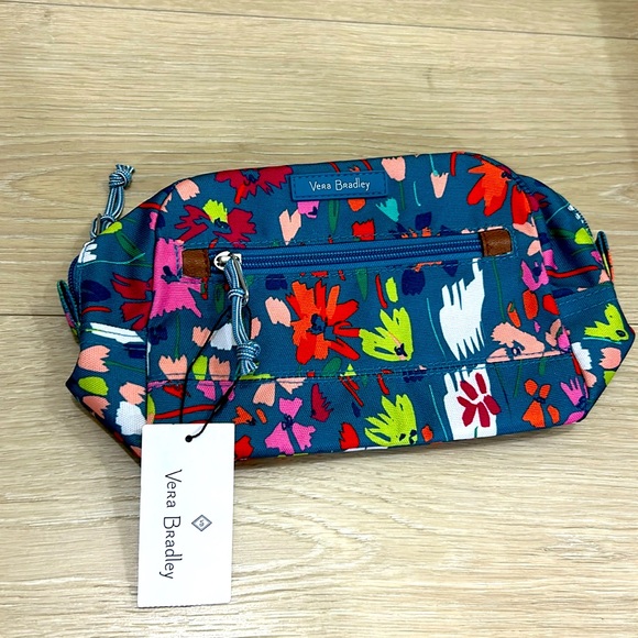 Vera Bradley Handbags - NWT Vera Bradley Lighten Up Medium Cosmetic Bag